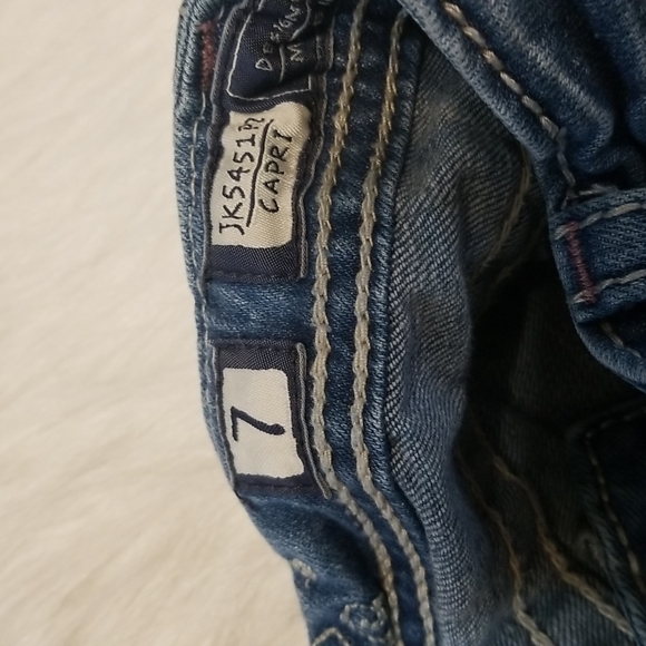 SOLD-Girls Miss Me Capri jeans size 7 - Picture 4 of 4